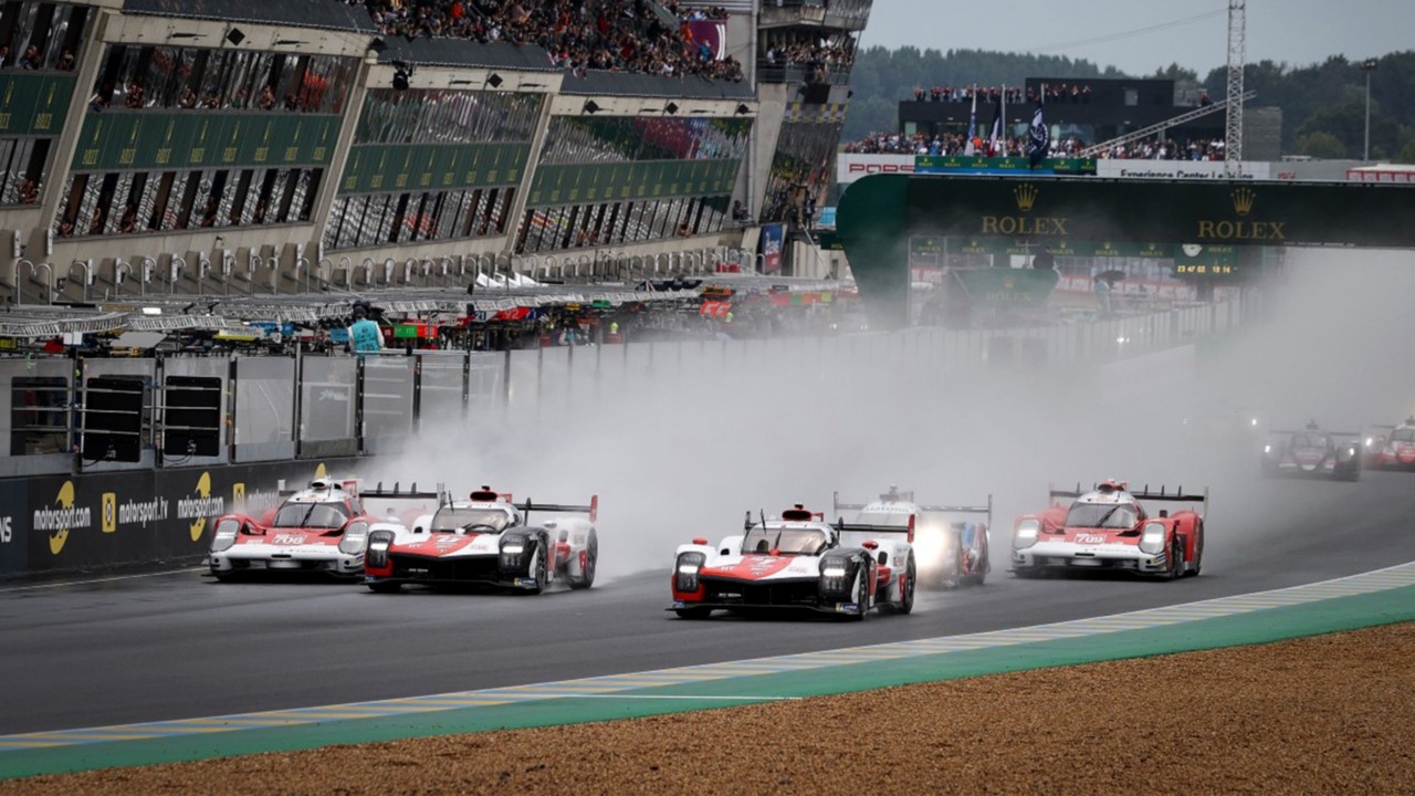 TOYOTA GAZOO RACING TRIUMFUJE W LE MANS